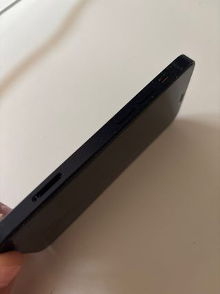 iPhone 12 mini negro estropeado