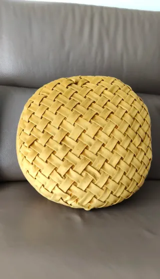 Cojín redondo mostaza