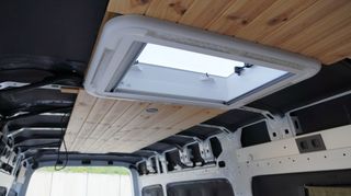 CAMPER VW Crafter 35 Furgón BL TA L4H3 140CV