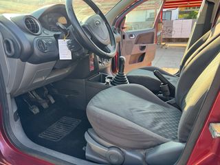 Ford Fiesta 2003 Ghia