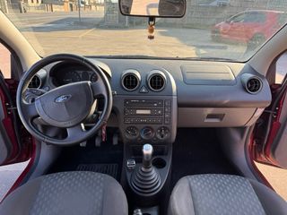 Ford Fiesta 2003 Ghia