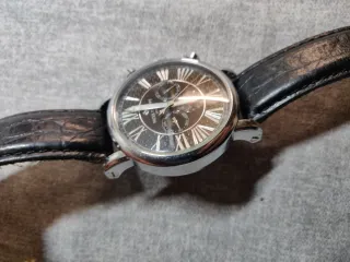 Orologio automatico nero e argento