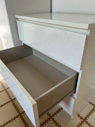 Cómoda blanca Ikea