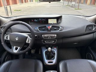 Renault Grand Scenic 7plz 130cv diesel 2011