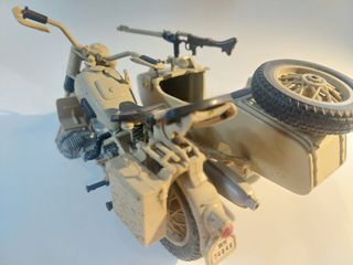 BMW R75-Sidecar "Afrika Korps" 1:15 Metallo 70'
