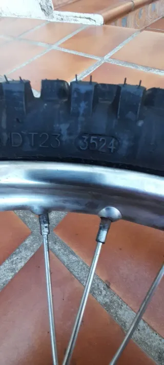 Rueda Aprilia RX 50 con disco de freno