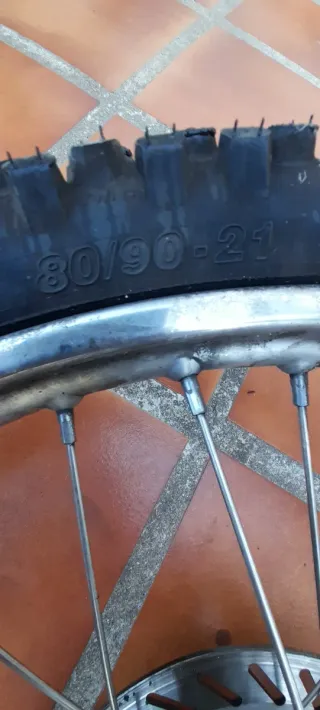 Rueda Aprilia RX 50 con disco de freno
