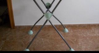 Pie bañera y cambiador Beaba