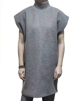 Vestido manga corta grueso minimalista