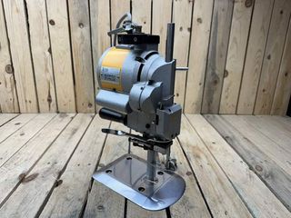 CORTADORA DE TELA JAPONESA KM KS-EU 220V