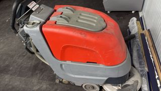 Fregadora Industrial Hako Scrubmaster B30