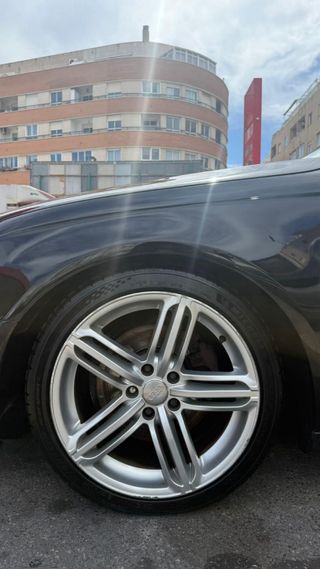 Audi A4 2010 2.0 TDI