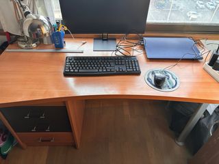 Mesa estudio juvenil diseño moderno