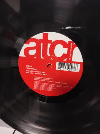 Vinilo MK-S - illuminate