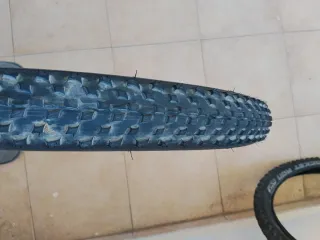 Cubiertas de MTB 29 Schwalbe Rocket Ron y Vittoria