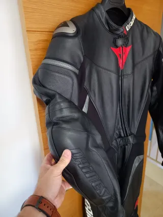Mono Dainese Avro Mujer Talla 48 nuevo