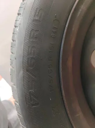 Michelin 175/65 R15 Rueda