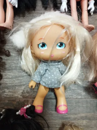 Lote de 7 muñecas variadas