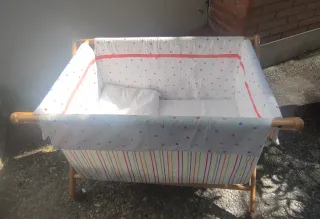 Moisés para bebé con textiles