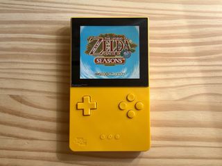 Analogue Pocket Amarilla Edición Especial DMG