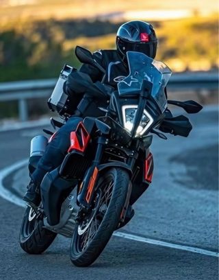 KTM 890 Adventure Negra/Naranja