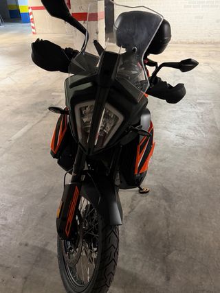 KTM 890 Adventure Negra/Naranja
