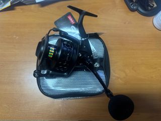 Carrete Pesca HART nº 3.0    6000 Negro