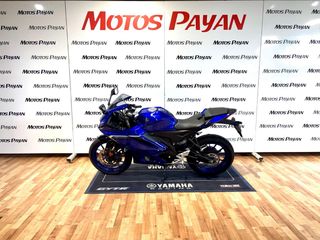 Yamaha YZF 125 R Azul