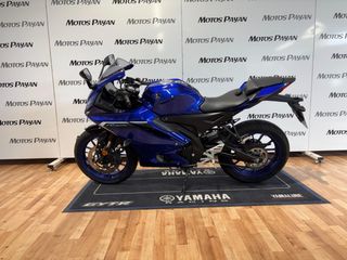 Yamaha YZF 125 R Azul