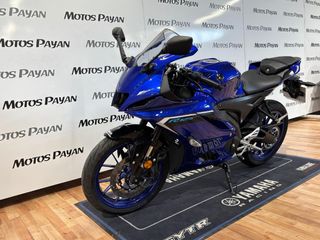 Yamaha YZF 125 R Azul