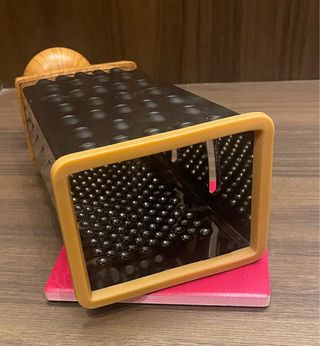 Set grattugia + piattino