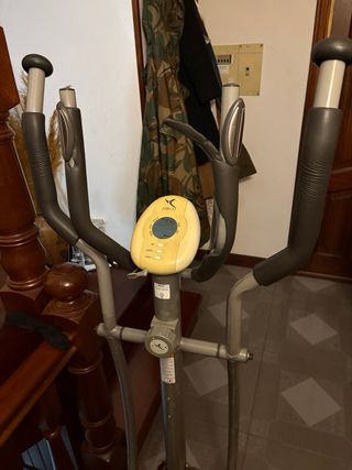 Bicicleta Elíptica Gris y Beige