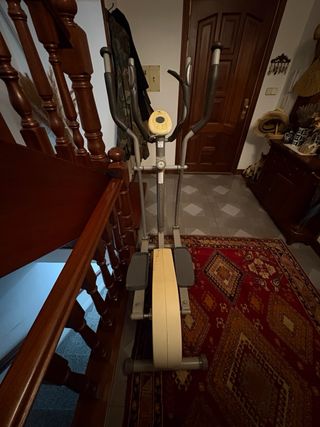 Bicicleta Elíptica Gris y Beige