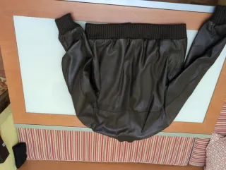 Cazadora bomber cuero marrón talla 48