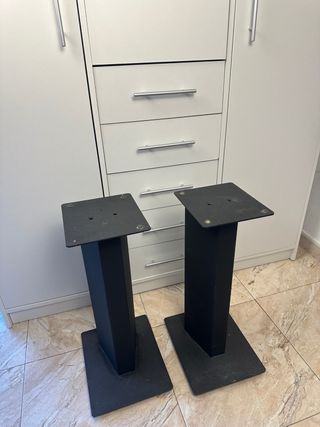 Soportes para altavoces negros