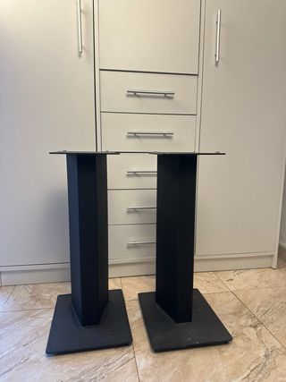 Soportes para altavoces negros