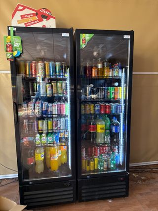 Nevera expositora bebidas