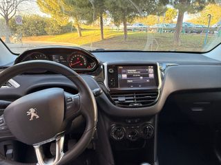 🚗 Peugeot 208 1.6 e-HDi impecable