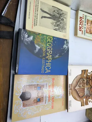 Libros variados 15€ unidad