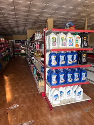 Estantería Metálica Roja para Supermercado