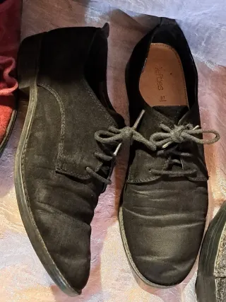 Lote 4 pares calzado: negro y burdeos