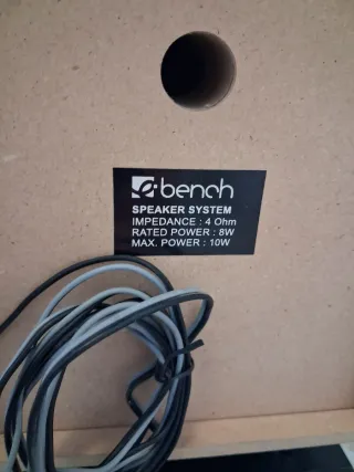 Equipo Sonido Radio Bench y 2 Altavoces