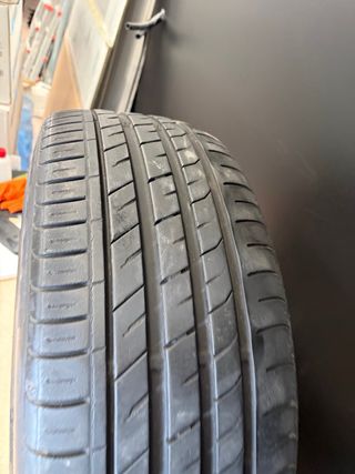 Llantas Volkswagen R19 con Neumáticos