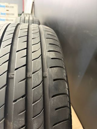 Llantas Volkswagen R19 con Neumáticos
