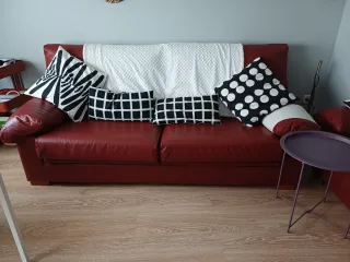 Sofá de piel rojo 3 plazas