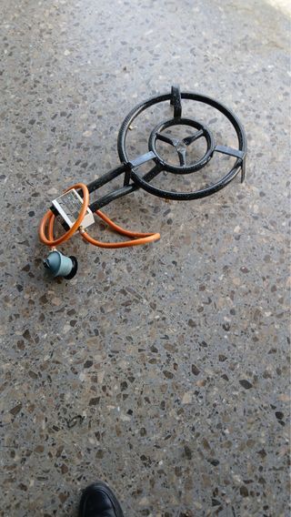 Paellero de gas con regulador