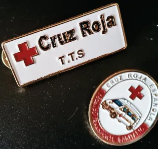 Lote 5 insignias Cruz Roja Socorrista