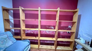 4 Estanterías de madera maciza