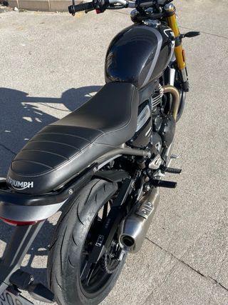 Triumph Speed 400 Negra/Plata