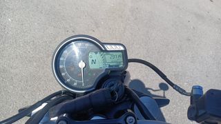 Triumph Speed 400 Negra/Plata